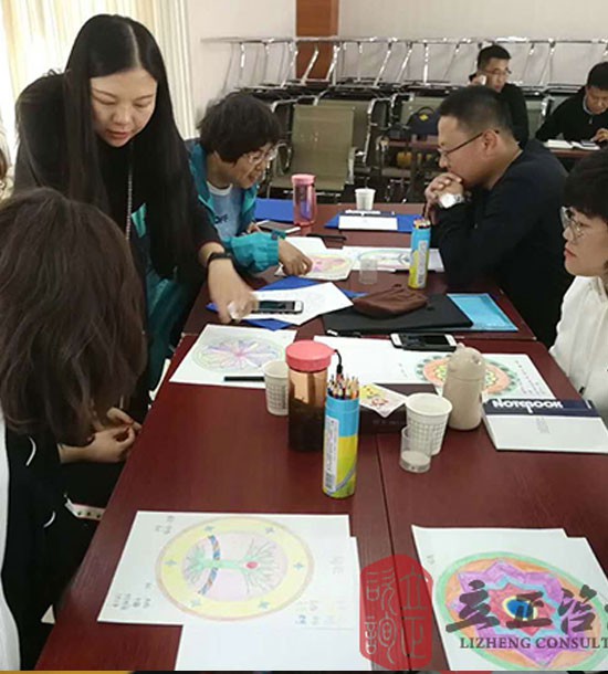 培訓快訊培訓時間：4月17-19日培訓地點:隴鑫山莊培訓單位:**西北研究院培訓課程:內(nèi)訓+拓展培訓人數(shù)：38人